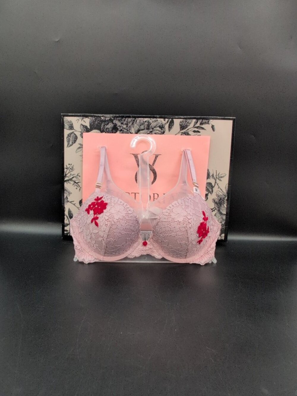 Victoria Secret Dream Angels Lace Plunge Neckline Push Up Bra 32C Pink Hope